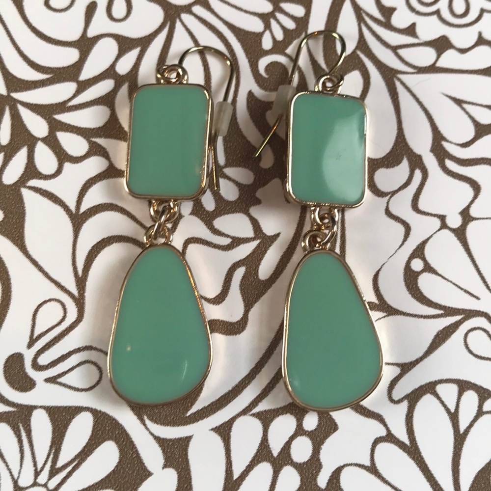 Never worn Mint/Seafoam earrings